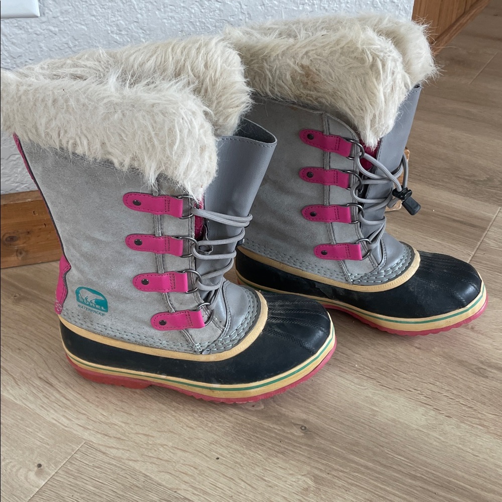 Sorel Pink Winter Boots with Faux Fur
